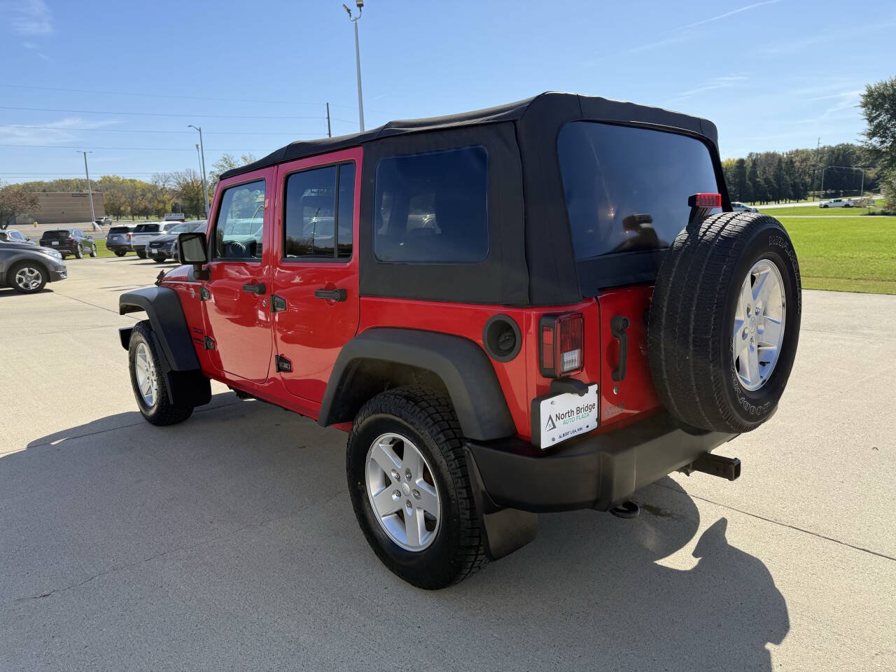 Used 2016 Jeep Wrangler Unlimited Sport w/ Quick Order Package 24S AWD/4WD image 3