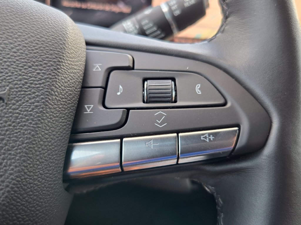 Used 2024 Cadillac XT4 Luxury FWD image 21