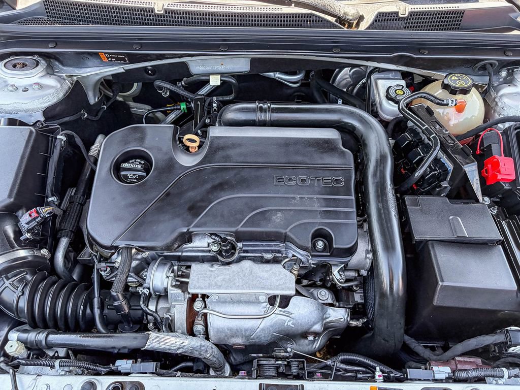 Used 2018 Chevrolet Malibu LT image 55