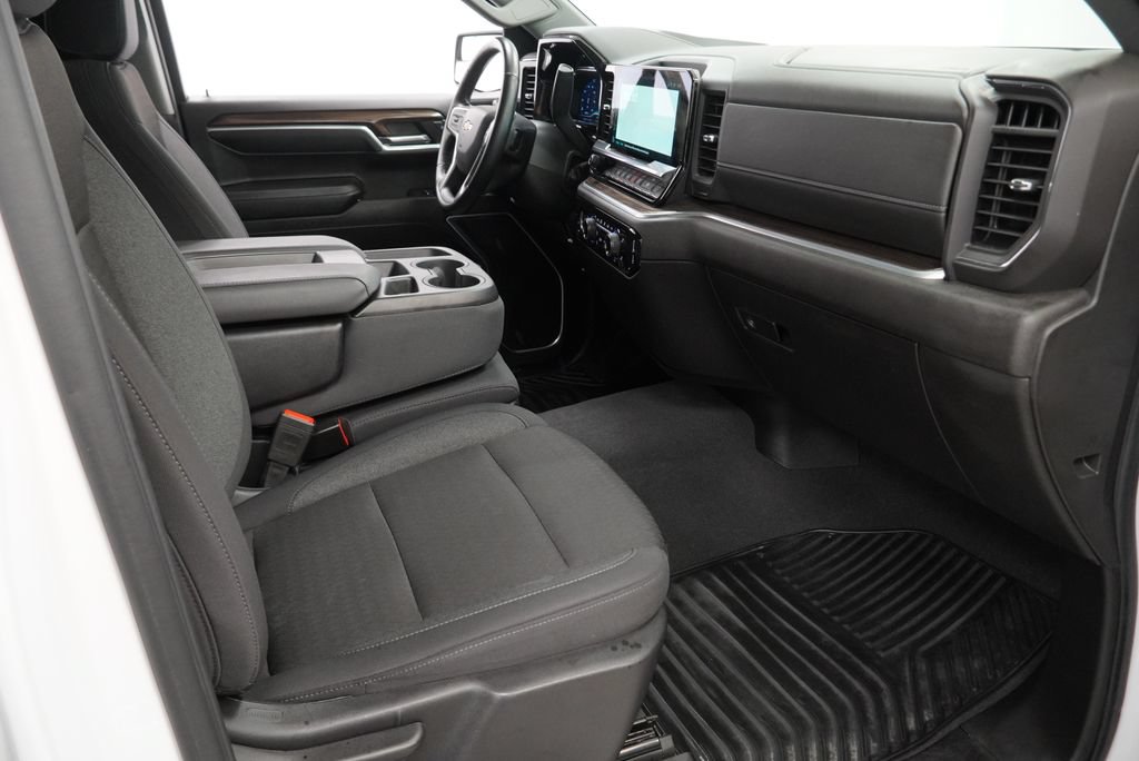 Used 2024 Chevrolet Silverado 1500 LT AWD/4WD image 30