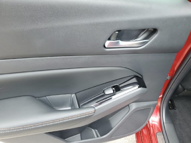 Used 2025 Nissan Altima 2.5 SR w/ SR Premium Package FWD image 16