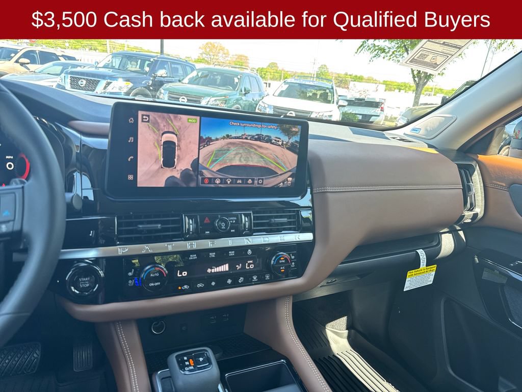 New 2026 Nissan Pathfinder Platinum AWD/4WD image 15