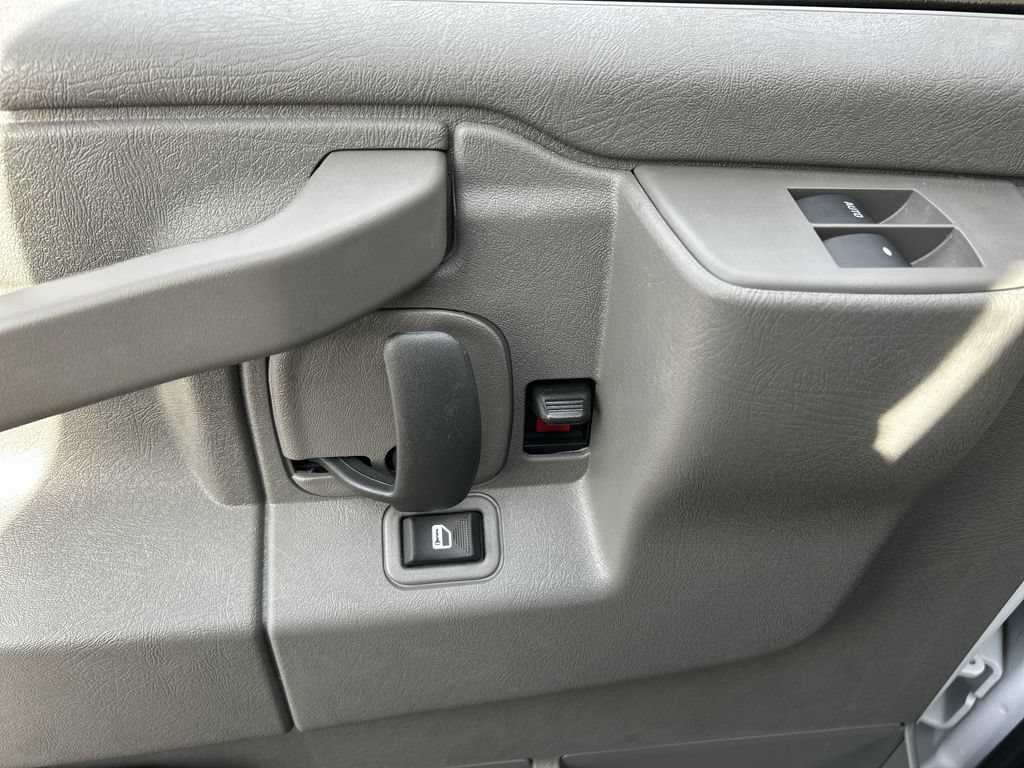 New 2025 GMC Savana 3500 w/ Power Convenience Package RWD image 22