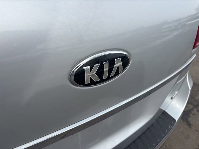 Used 2019 Kia Sedona EX image 45