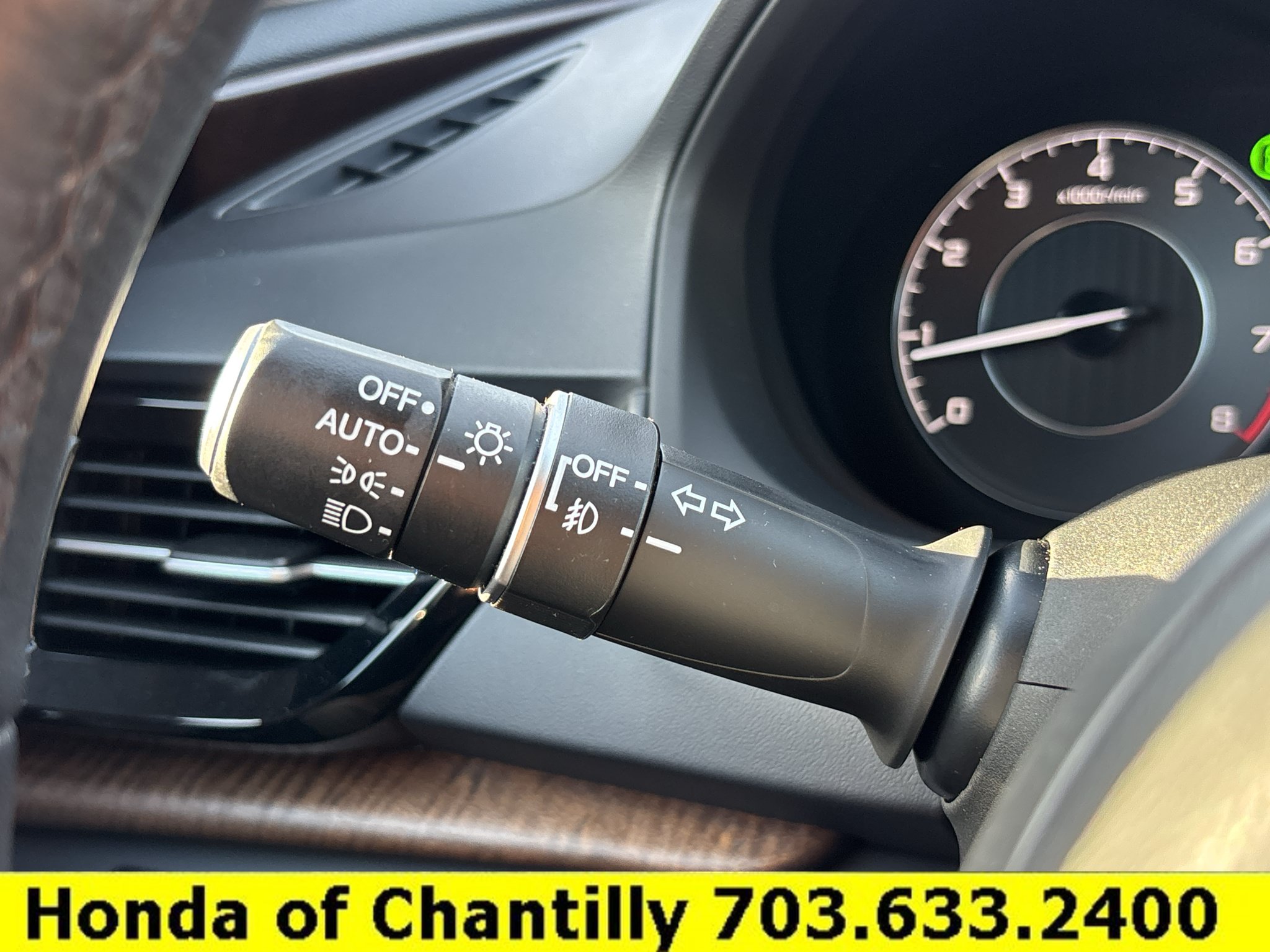 Used 2023 Acura RDX w/ Advance Package AWD/4WD image 7