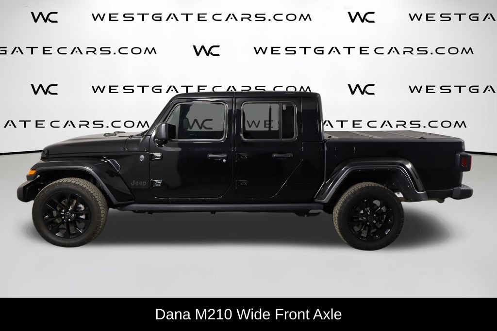 Used 2025 Jeep Gladiator Sport AWD/4WD image 5