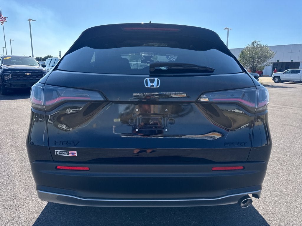 Used 2027 Honda HR-V Sport image 5