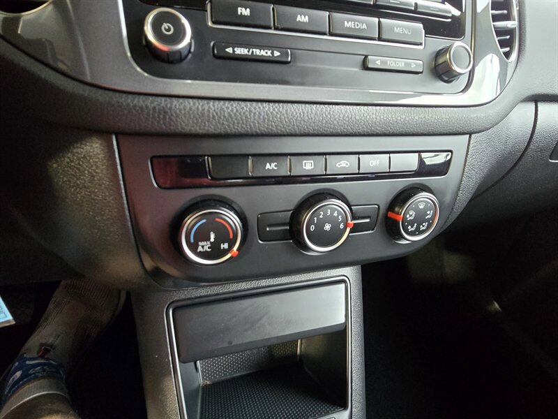 Used 2014 Volkswagen Tiguan S FWD image 18