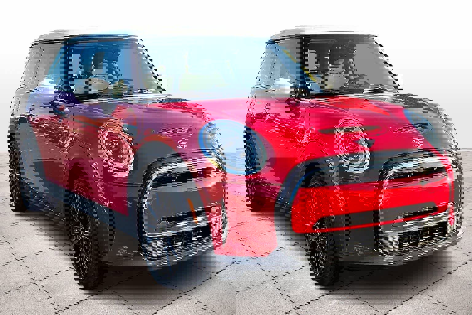 Used 2024 MINI Cooper SE image 2