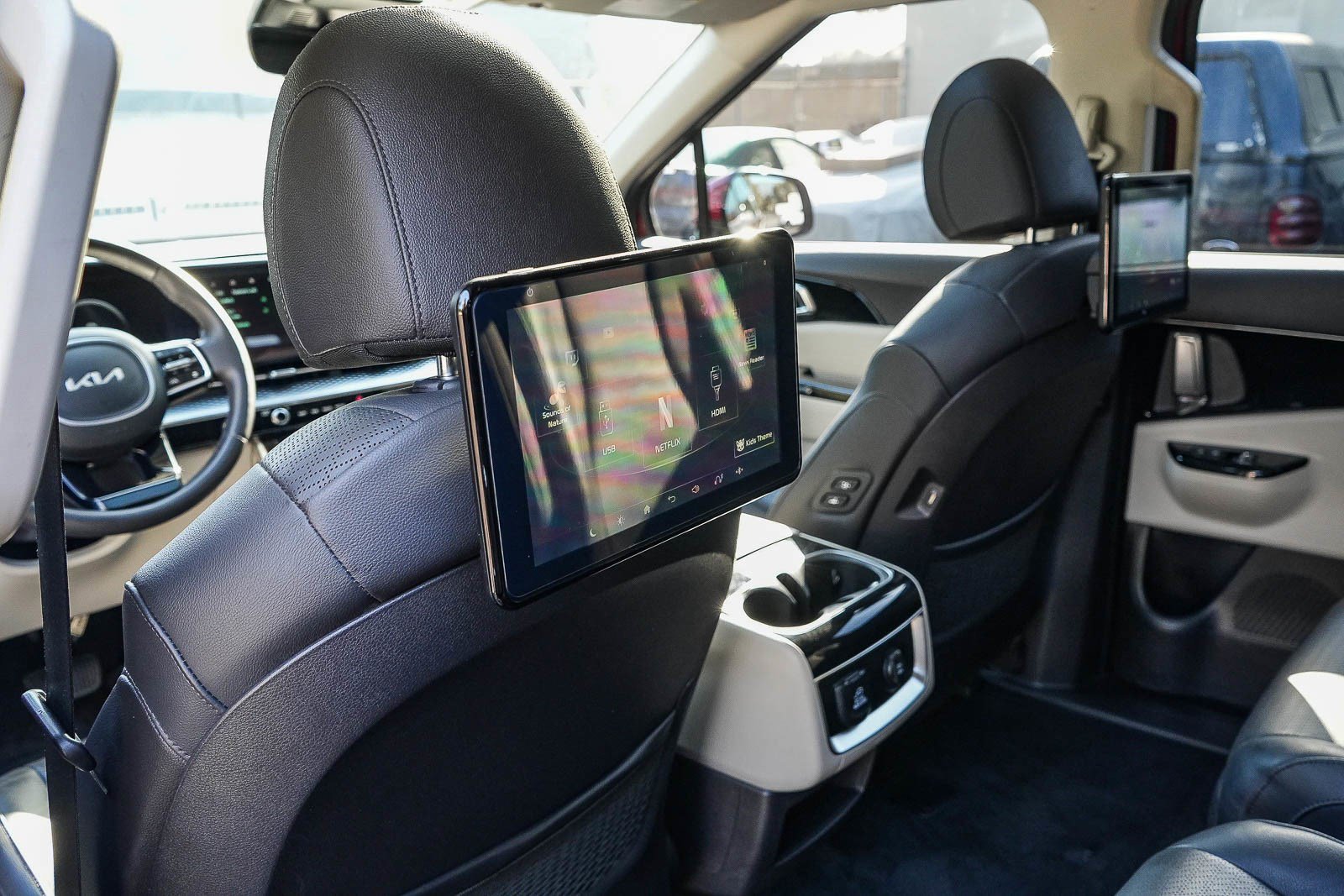 Used 2024 Kia Carnival SX Prestige FWD image 19