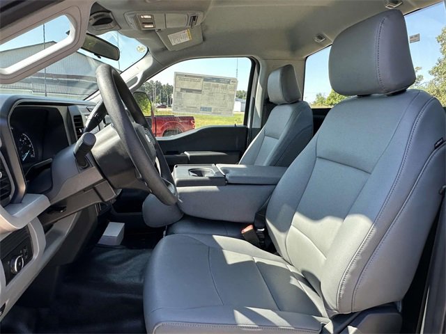 New 2025 Ford F550 4x4 Regular Cab Super Duty w/ XL Chrome Package image 17