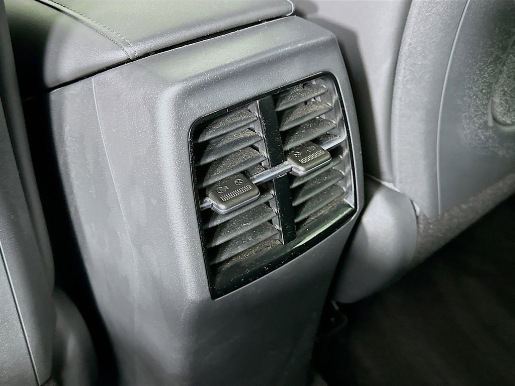 Used 2023 Kia Niro EX image 33