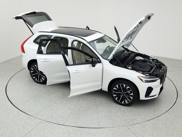 New 2026 Volvo XC60 B5 Ultra w/ Protection Package Premier image 38