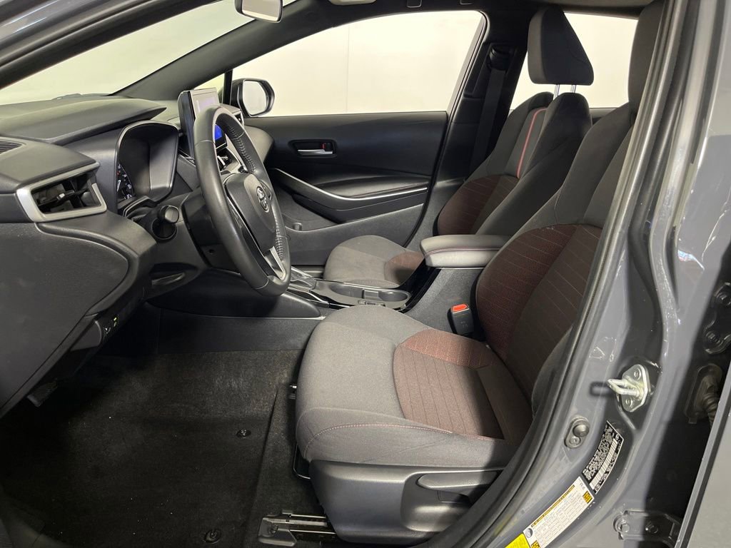 Used 2023 Toyota Corolla SE w/ SE Premium Package image 12