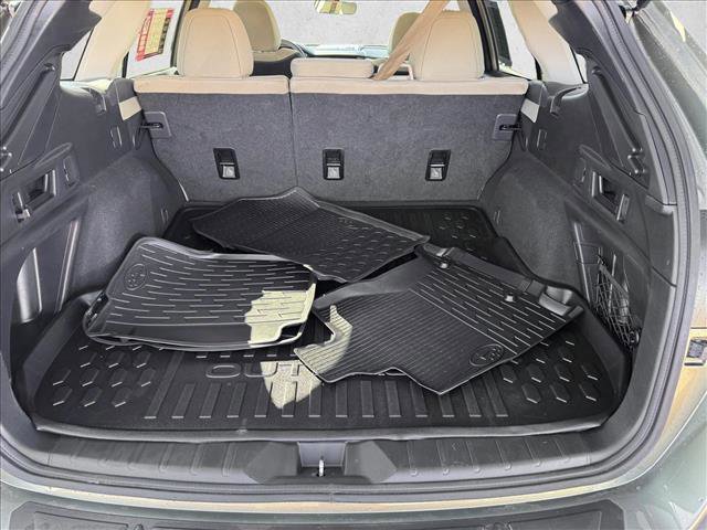 Used 2025 Subaru Outback Premium w/ Popular Package #1A image 8