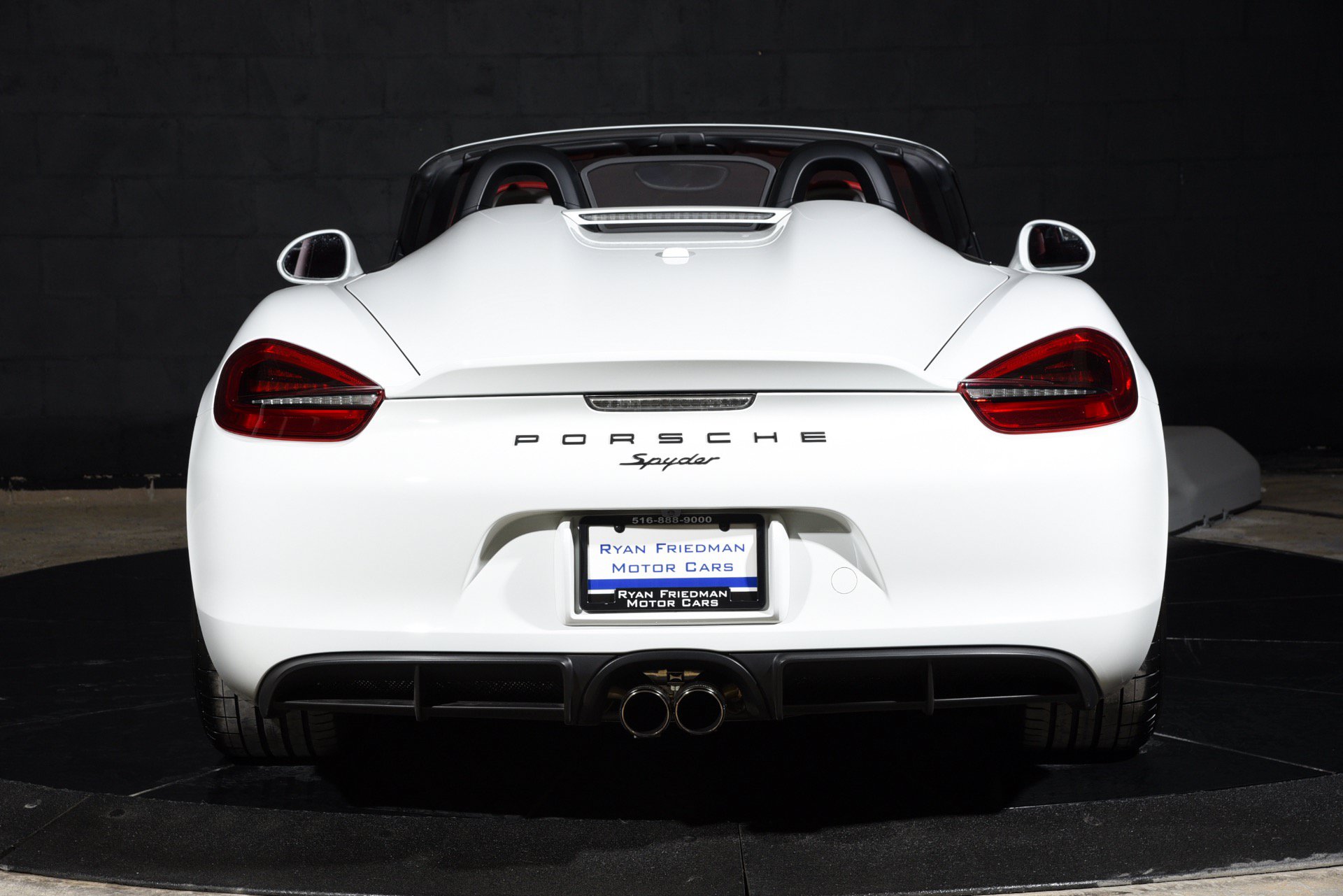 Used 2016 Porsche Boxster Spyder RWD image 12