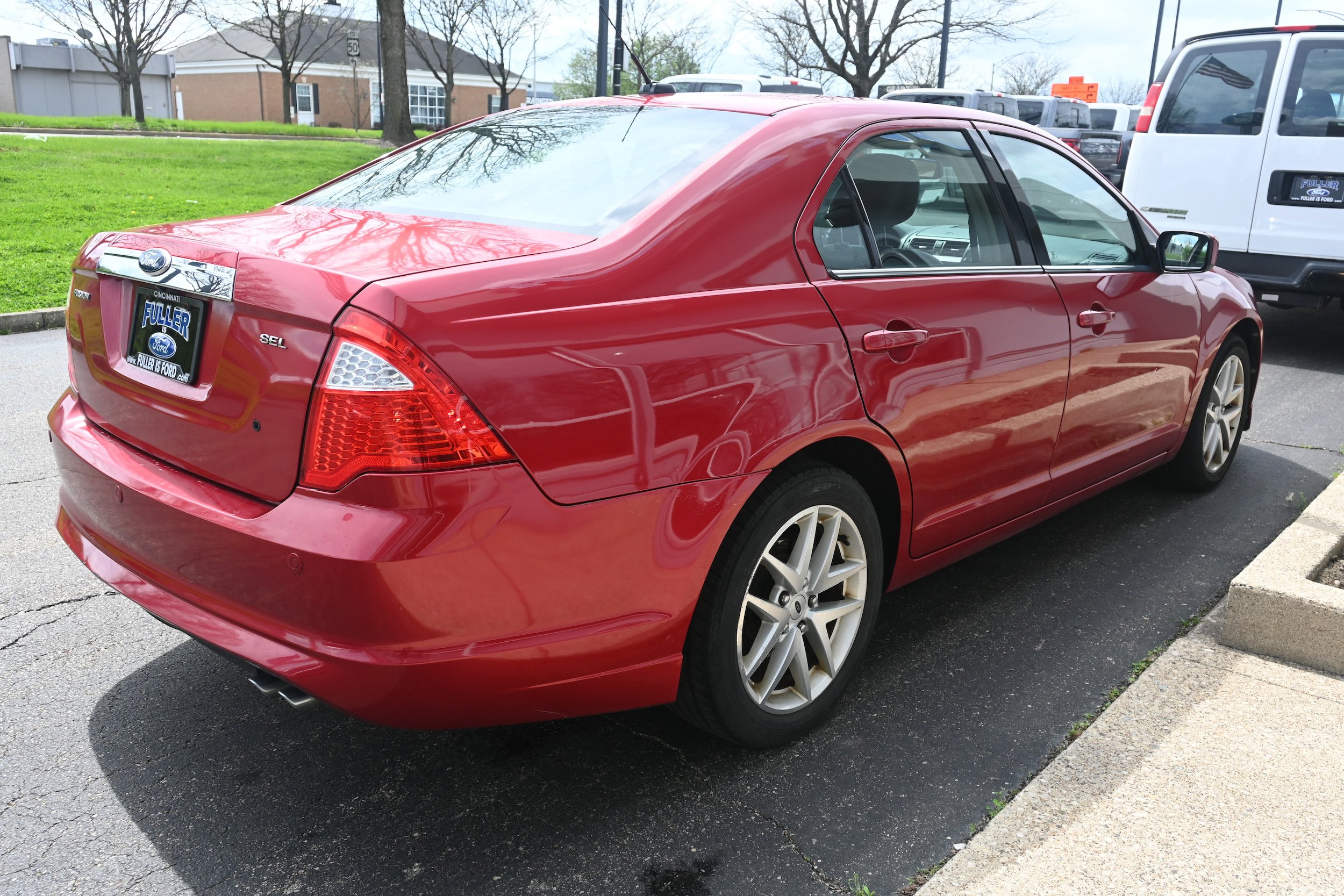 Used 2012 Ford Fusion SEL FWD image 5