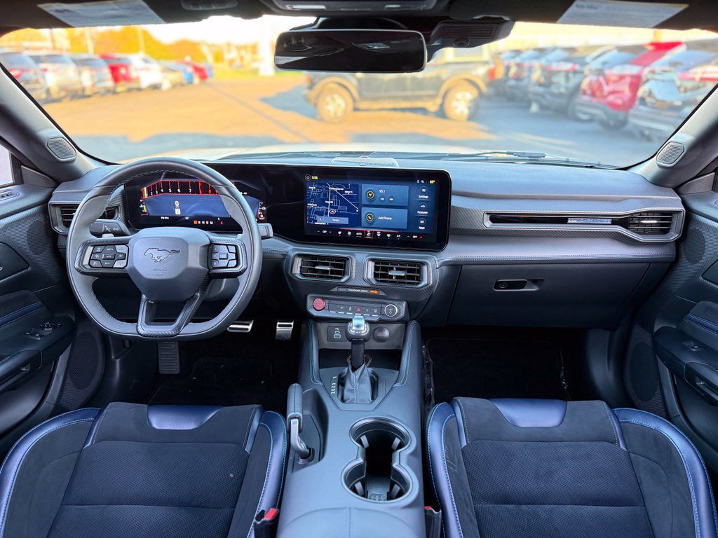 Used 2025 Ford Mustang Dark Horse RWD image 4