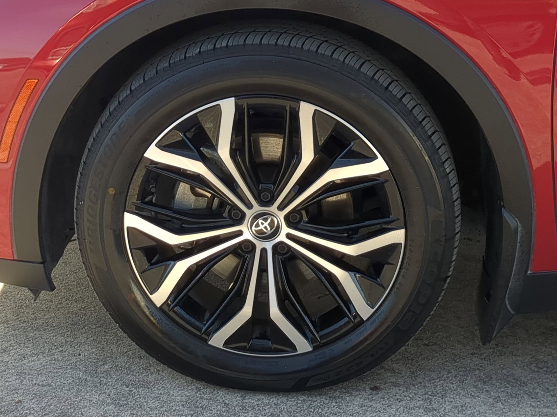 Used 2023 Toyota Crown Limited image 11