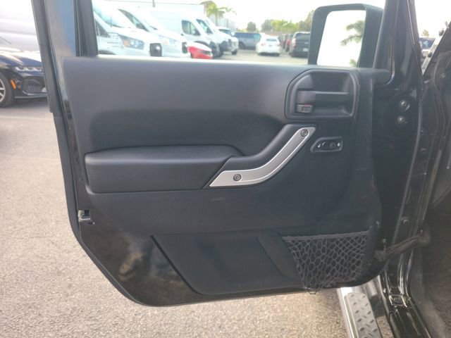 Used 2017 Jeep Wrangler Unlimited Sahara w/ Mopar Chrome Edition Group image 13