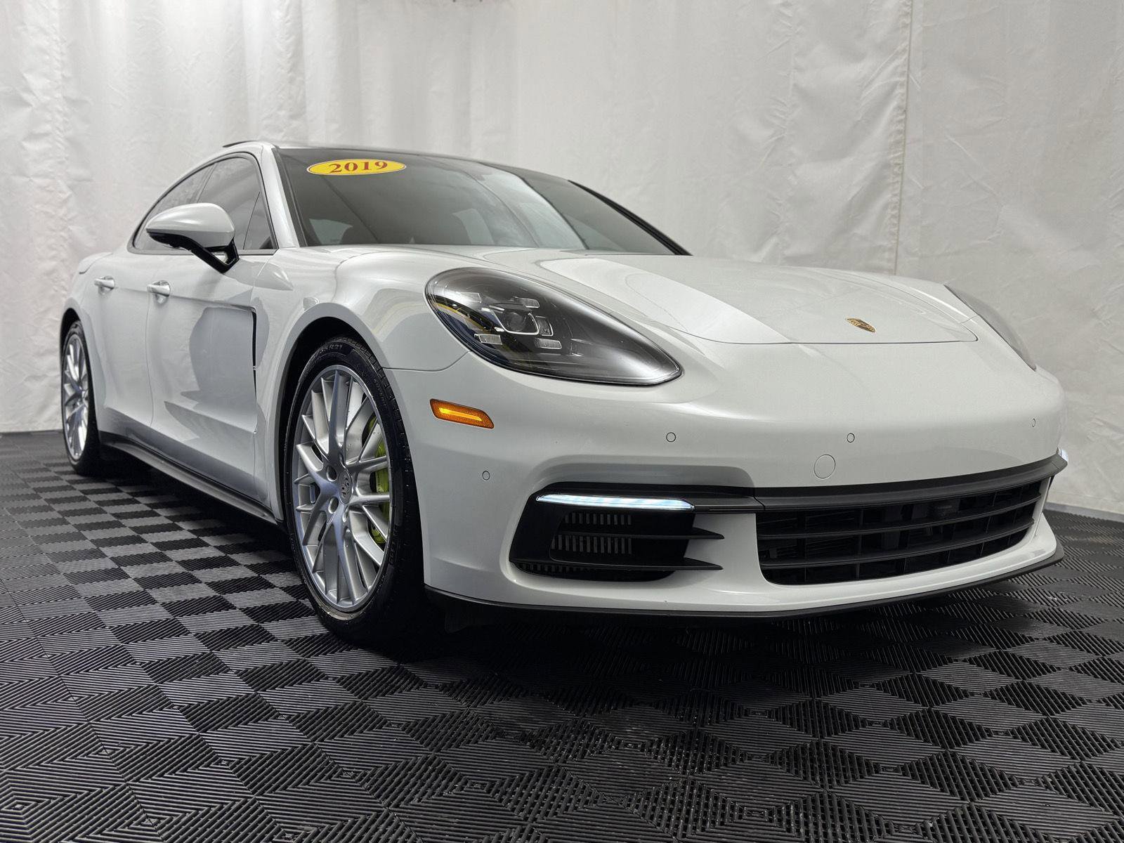 Used 2019 Porsche Panamera 4 image 11