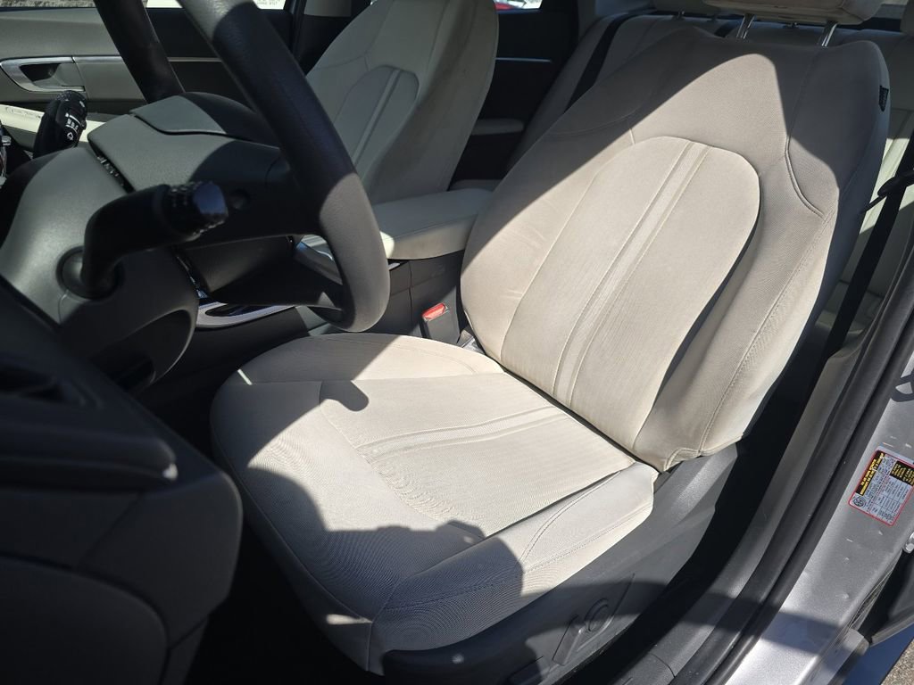 Used 2023 Hyundai Sonata SEL w/ Winter Weather Package FWD image 22