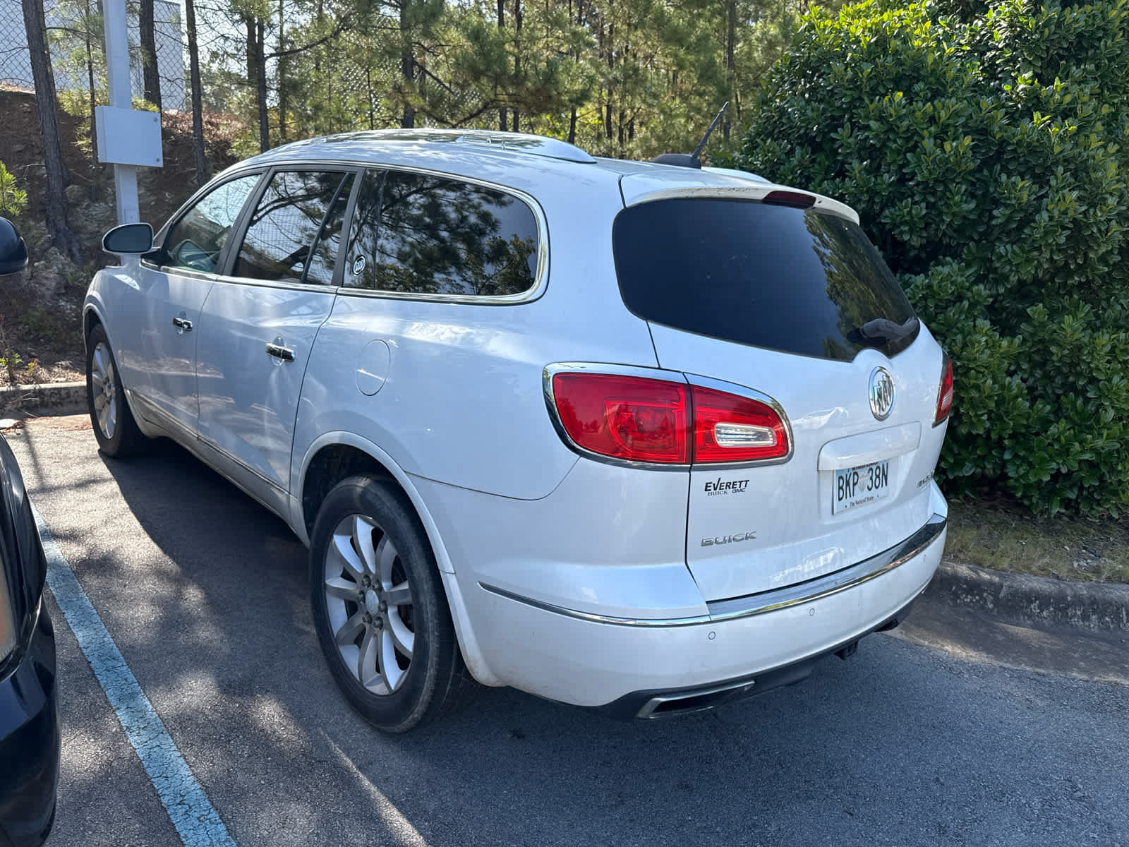 Used 2016 Buick Enclave Premium w/ Experience Buick Package AWD/4WD image 1