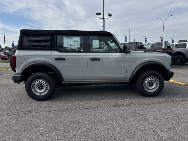 New 2026 Ford Bronco 4-Door AWD/4WD image 4