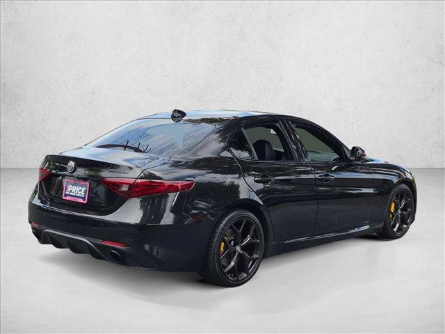 Used 2020 Alfa Romeo Giulia Ti Sport w/ Quick Order Package 22U Sport RWD image 5