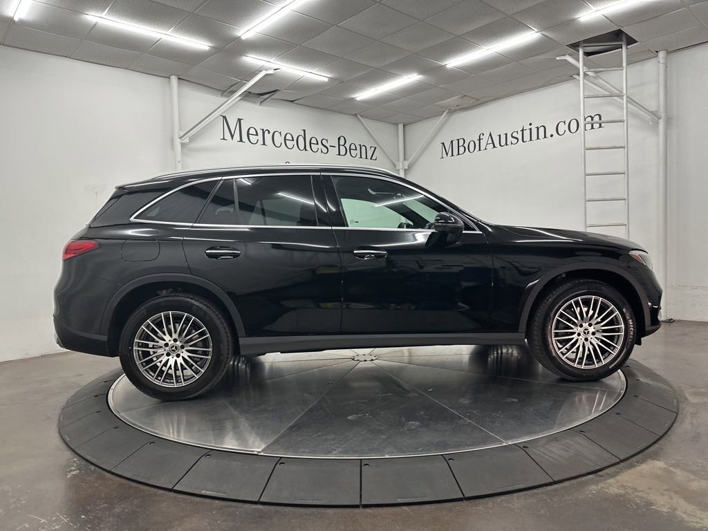 New 2026 Mercedes-Benz GLC 300 image 8