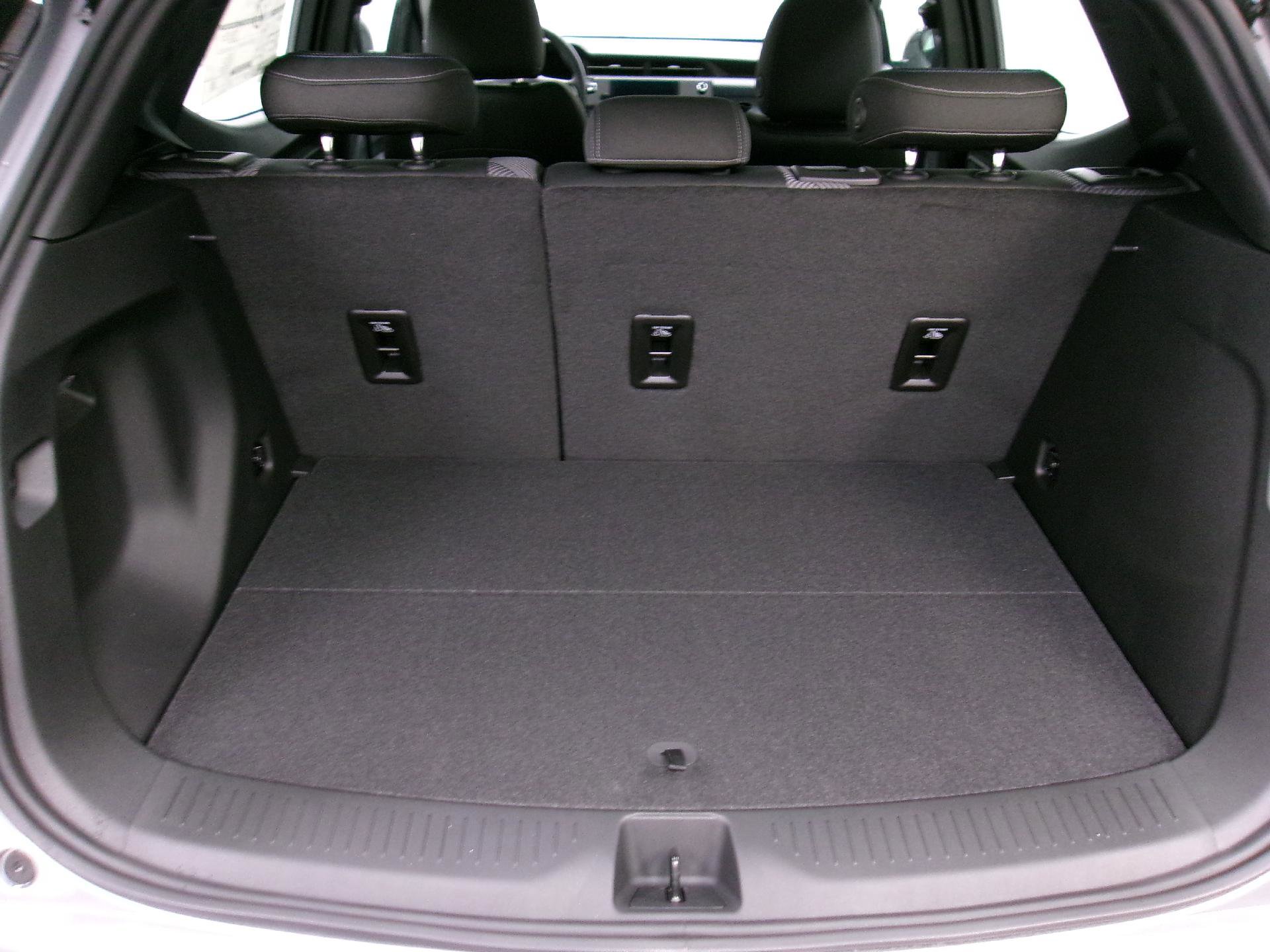 New 2027 Chevrolet Bolt LT w/ Comfort Package FWD image 10