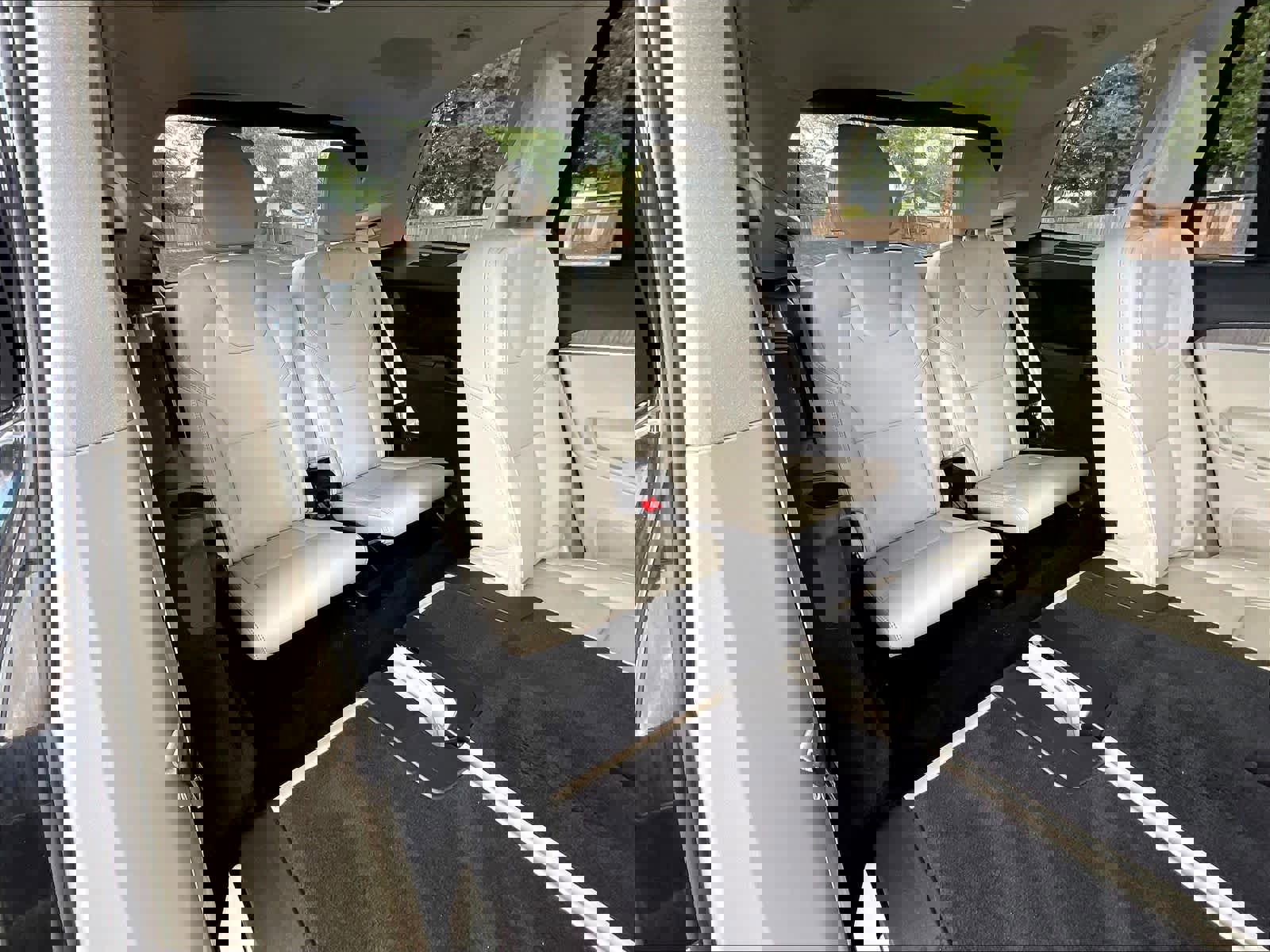 Used 2022 Volvo XC90 T8 Inscription image 31