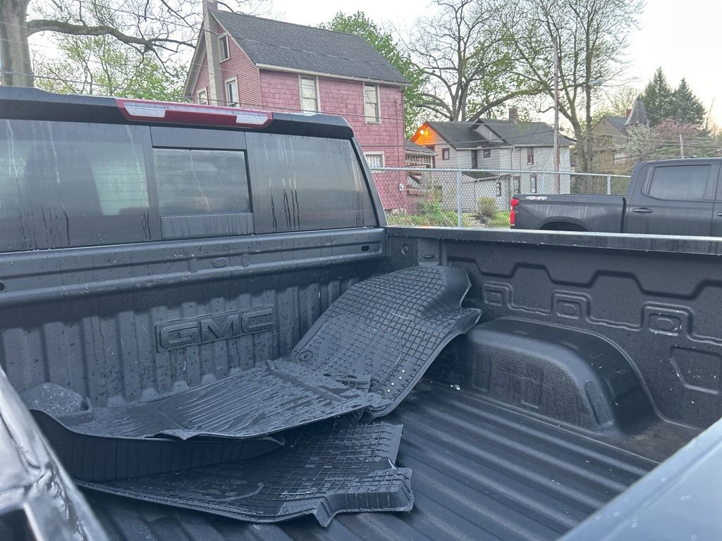 Used 2024 GMC Sierra 1500 Elevation w/ Preferred Package image 7