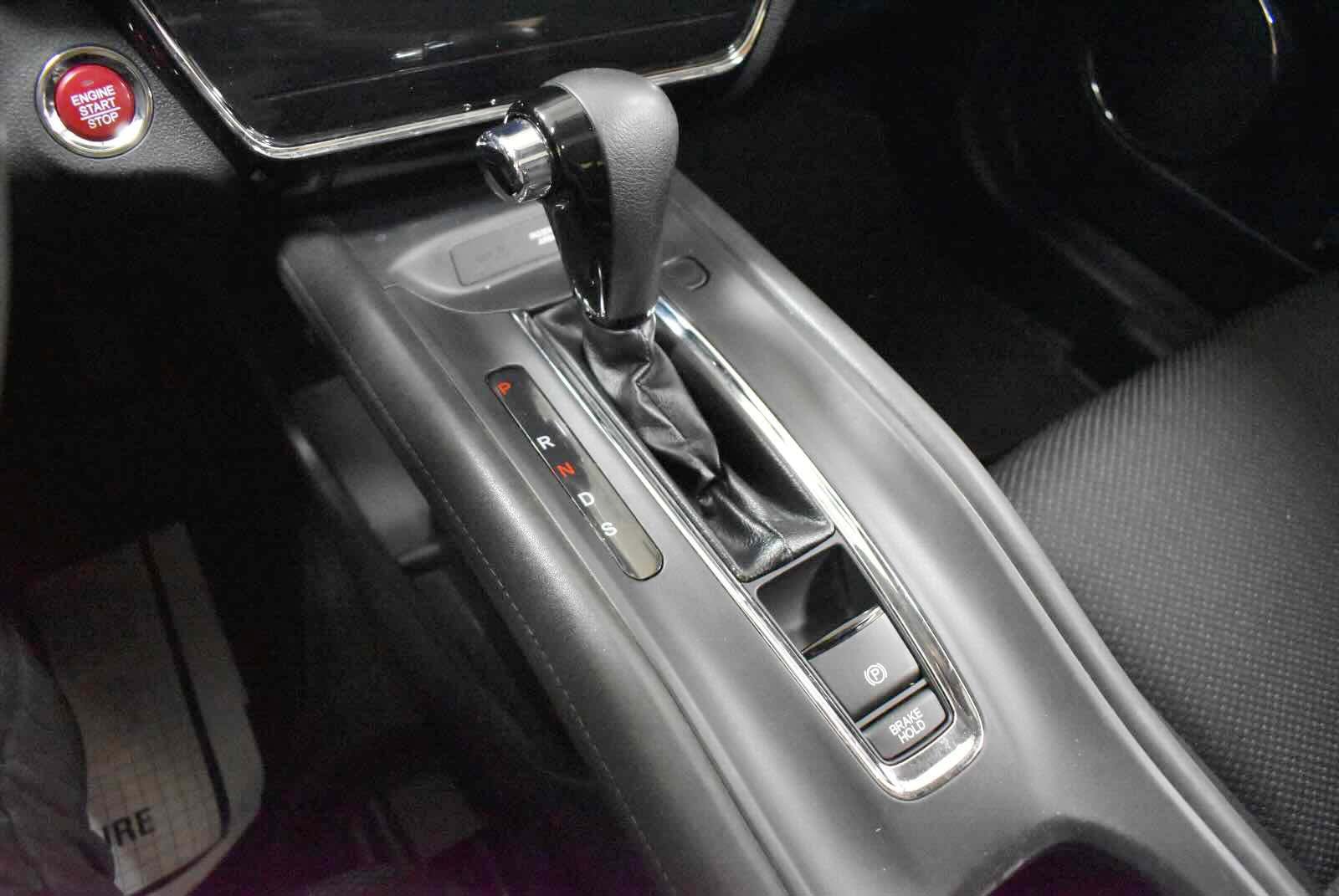 Used 2018 Honda HR-V EX image 17