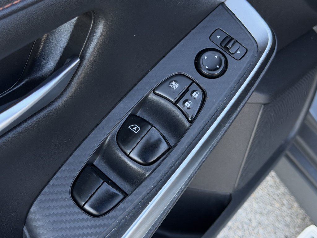 Used 2022 Nissan Sentra SR FWD image 23