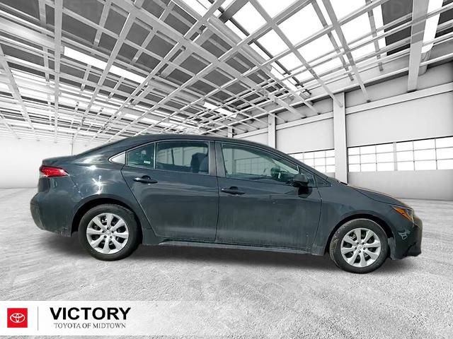 Certified 2025 Toyota Corolla LE image 2