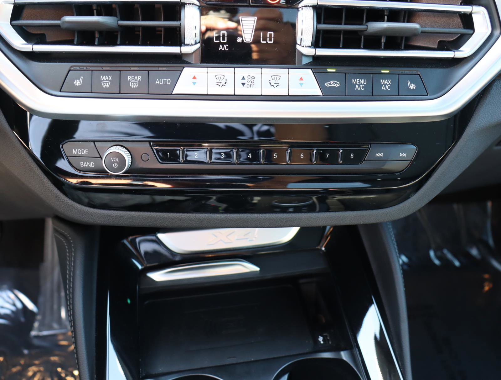 Used 2024 BMW X4 xDrive30i image 24