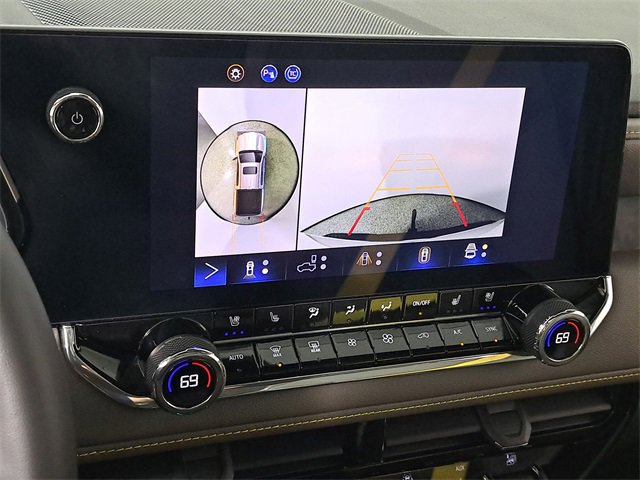 Used 2023 Chevrolet Colorado ZR2 w/ ZR2 Convenience Package III image 30