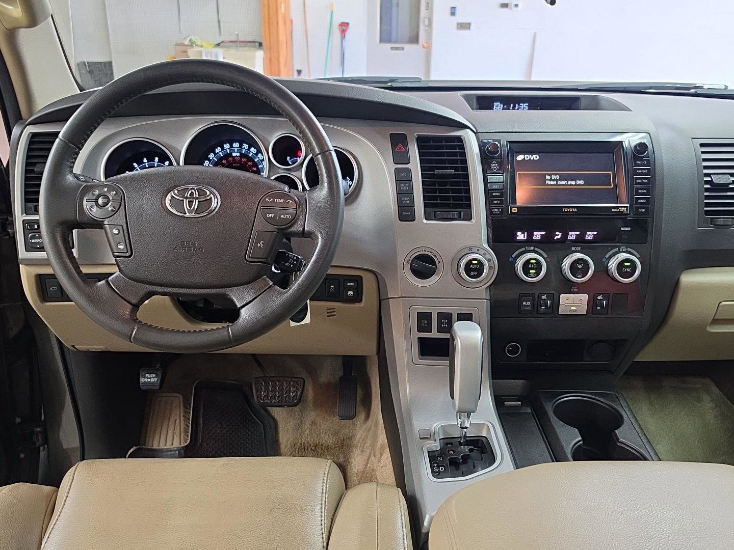 Used 2008 Toyota Sequoia Limited AWD/4WD image 2