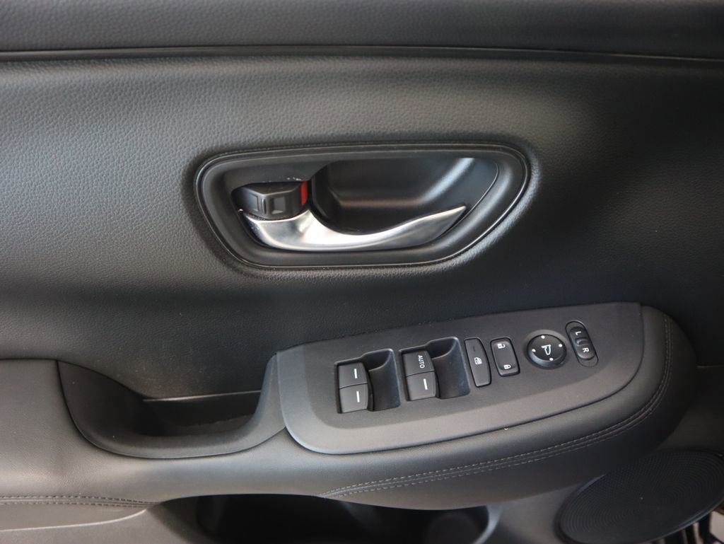 Certified 2023 Honda HR-V LX image 23