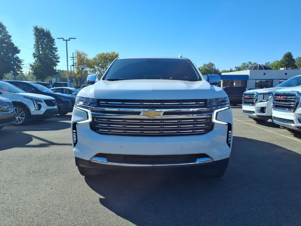 Used 2023 Chevrolet Tahoe Premier w/ Advanced Technology Package AWD/4WD image 2