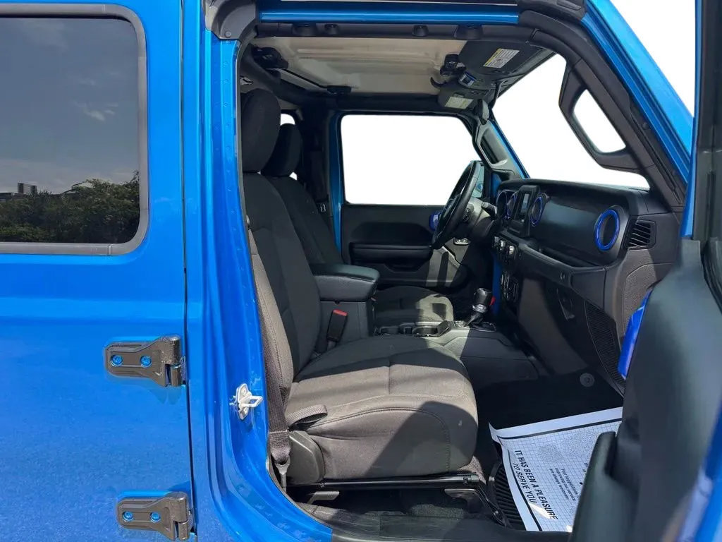 Used 2021 Jeep Gladiator Sport AWD/4WD image 27