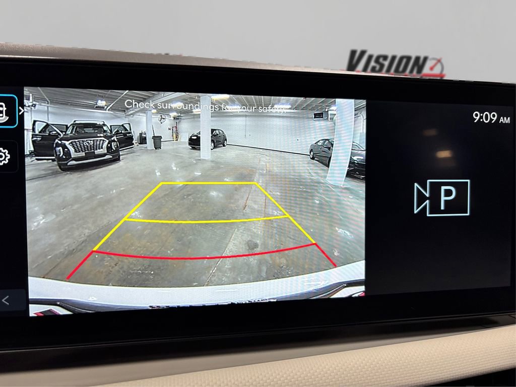 Certified 2025 Hyundai Tucson SE image 31