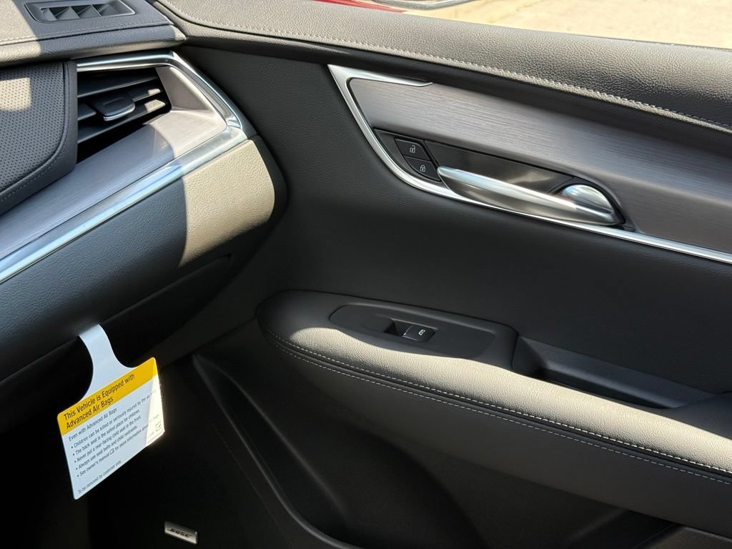 New 2026 Cadillac XT5 Luxury FWD image 31