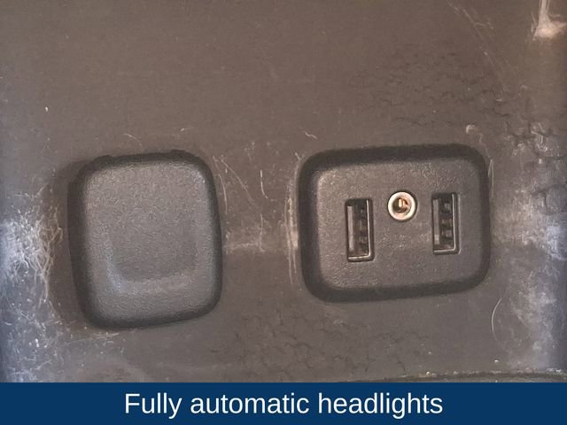 Used 2017 GMC Acadia SLE AWD/4WD image 15