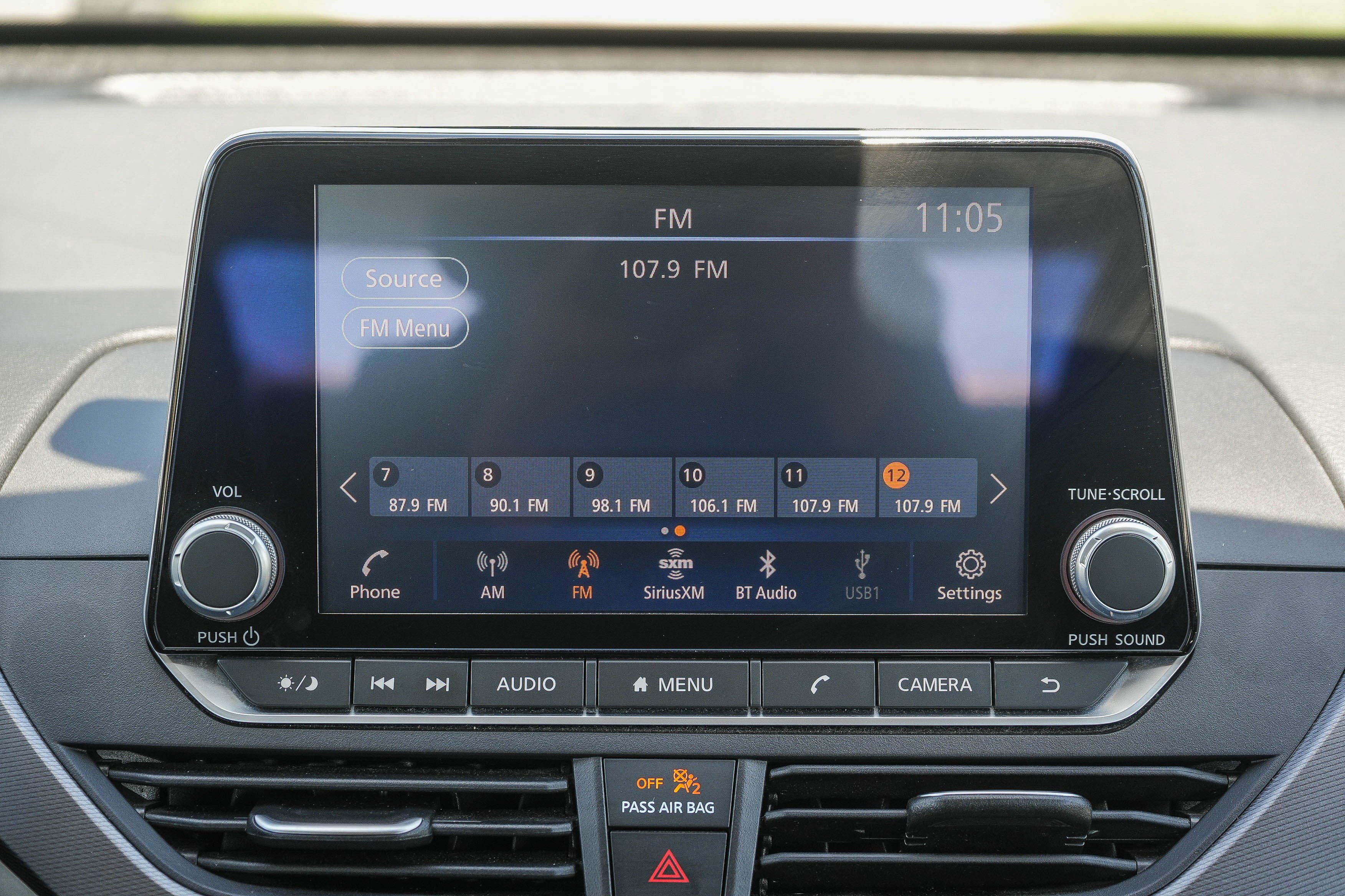 Used 2024 Nissan Altima 2.5 SR FWD image 15