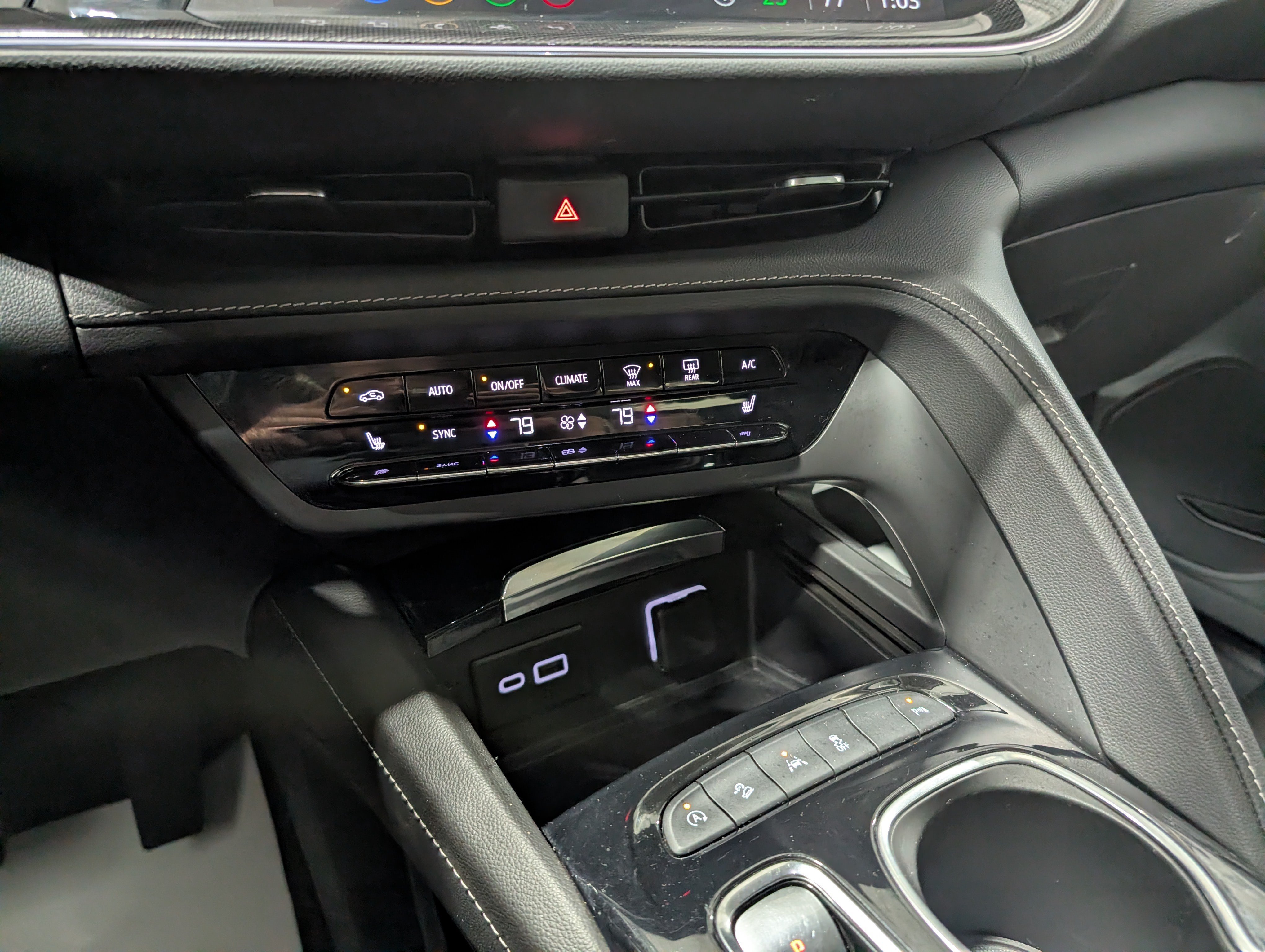 Used 2023 Buick Envision Essence AWD/4WD image 22