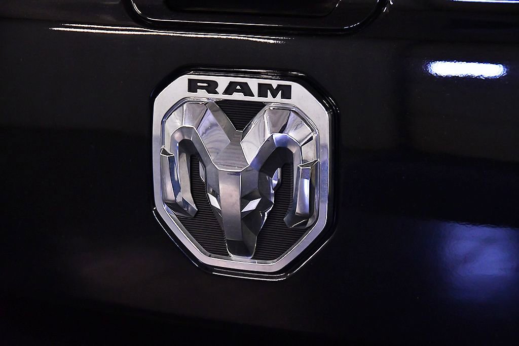 Used 2023 RAM 1500 Laramie AWD/4WD image 11