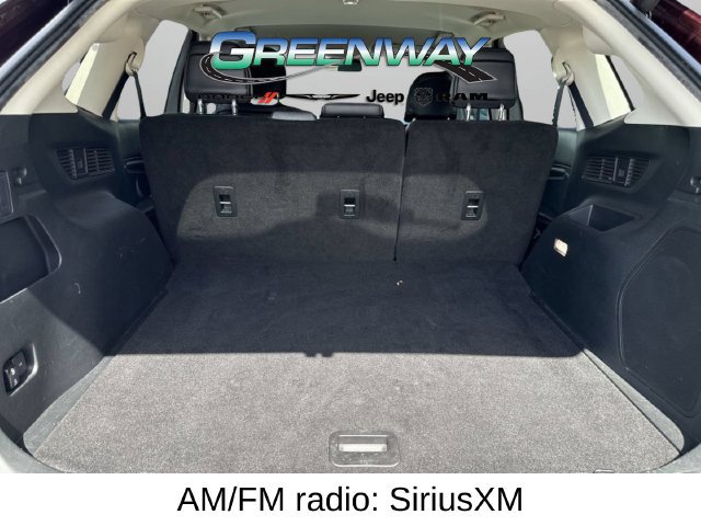 Used 2019 Ford Edge Titanium FWD image 9
