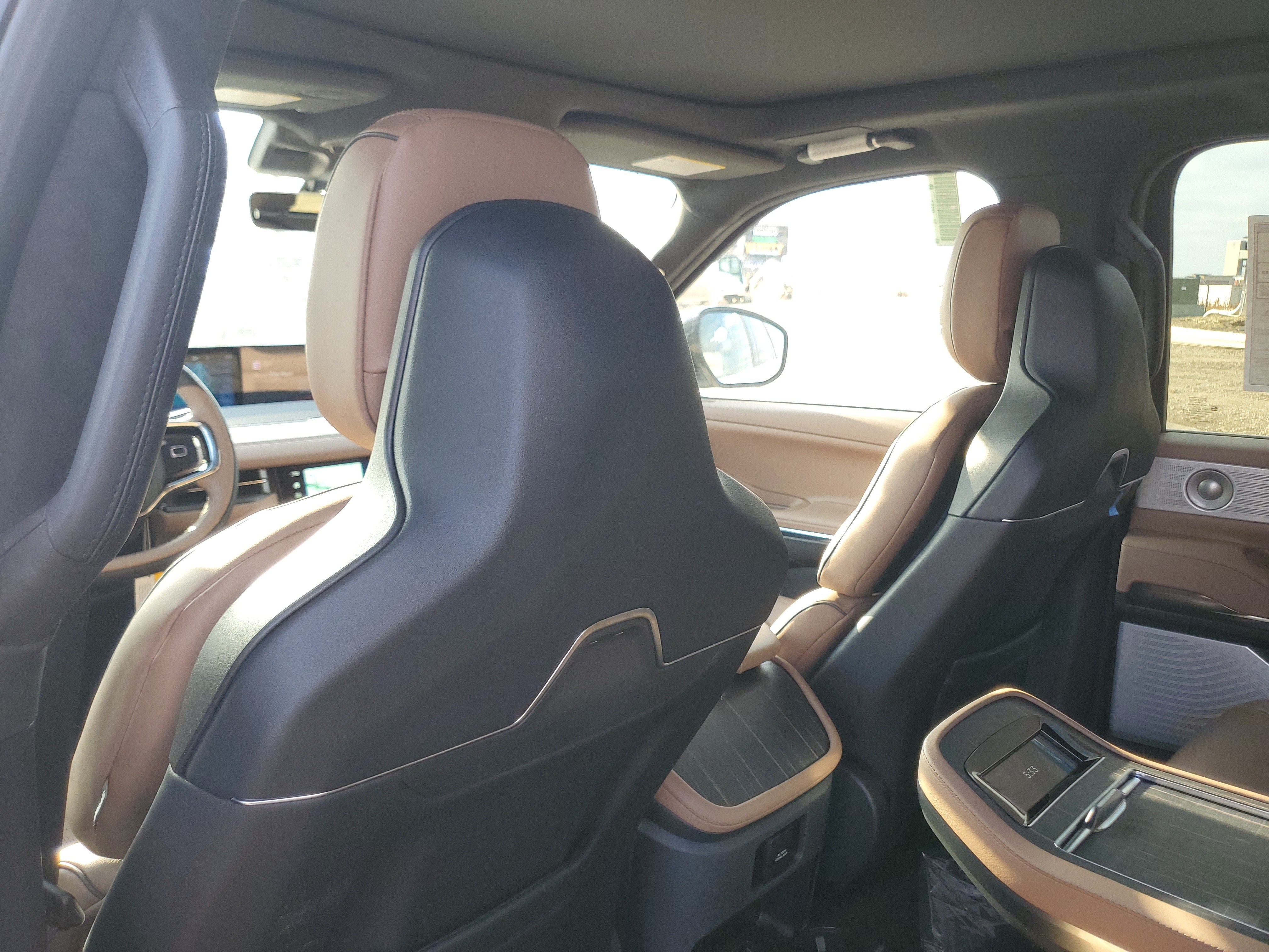 New 2026 Lincoln Navigator Black Label AWD/4WD image 28